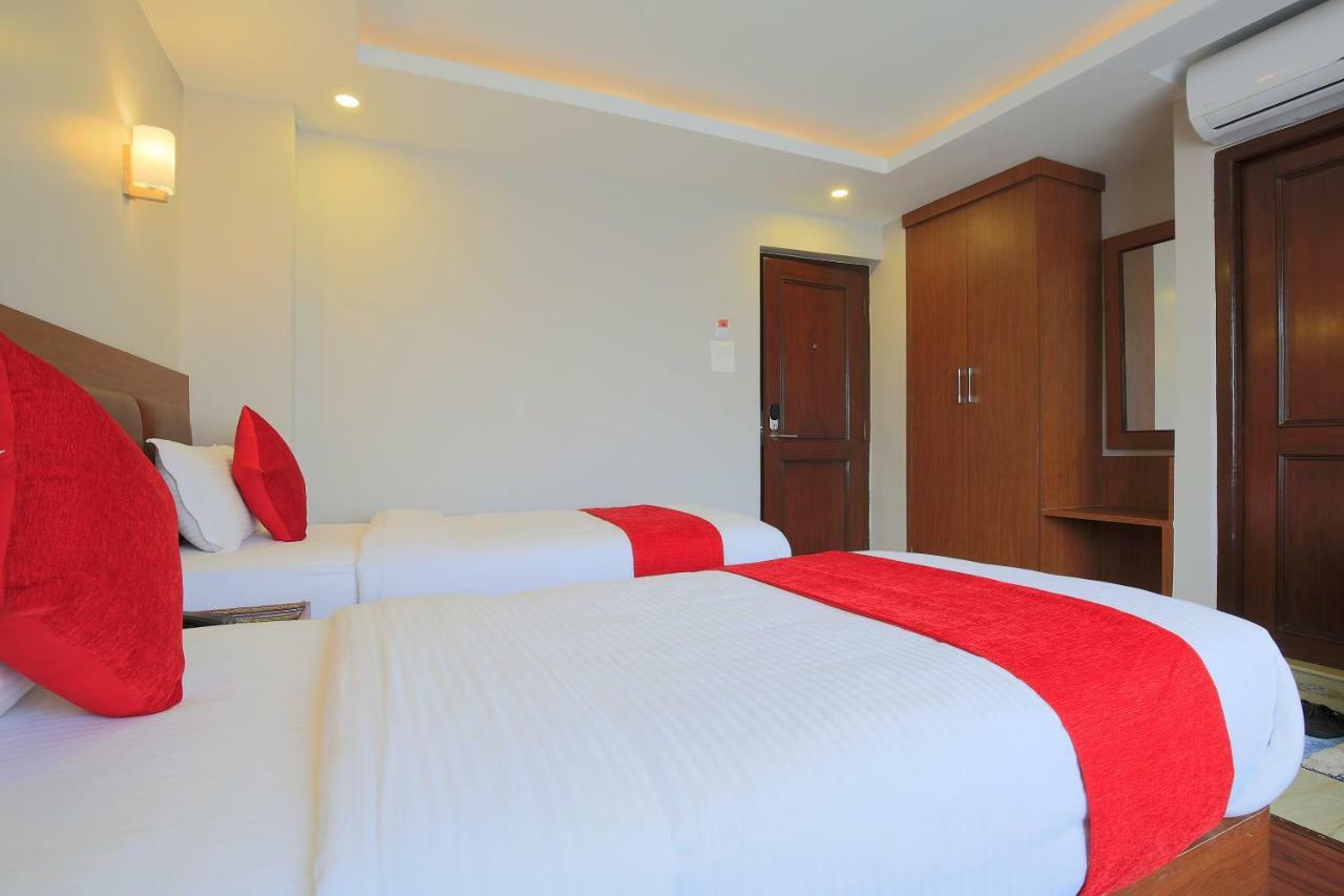 Oyo 453 Hotel Gurkha Heritage Kathmandu Exterior foto