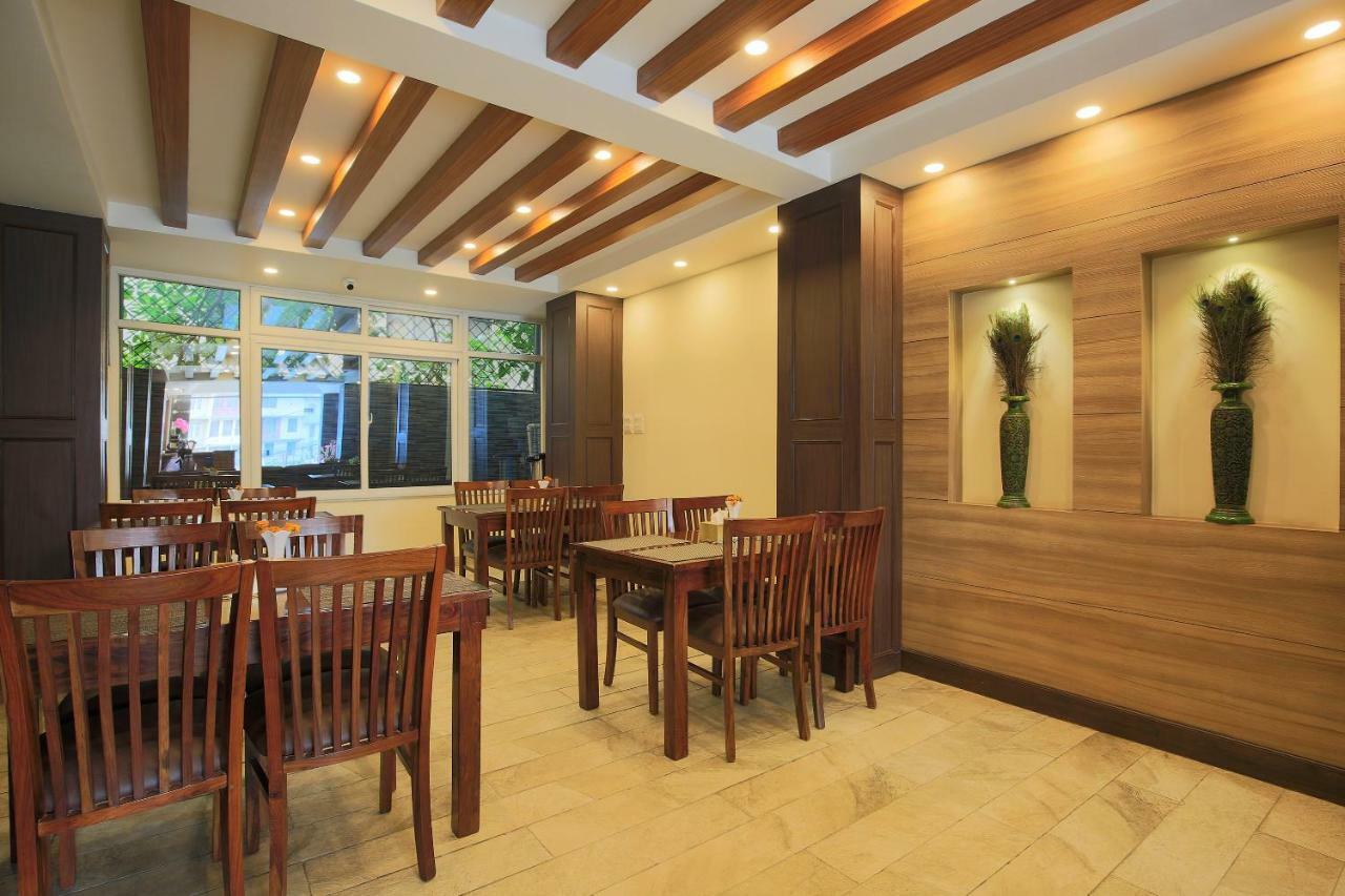 Oyo 453 Hotel Gurkha Heritage Kathmandu Exterior foto