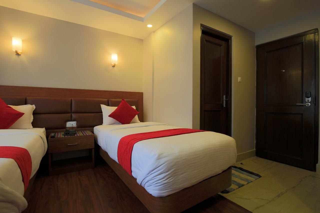 Oyo 453 Hotel Gurkha Heritage Kathmandu Exterior foto