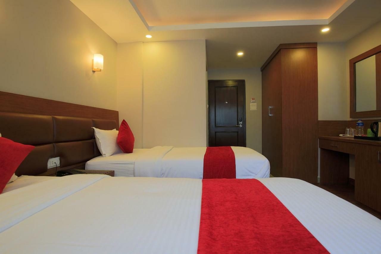 Oyo 453 Hotel Gurkha Heritage Kathmandu Exterior foto